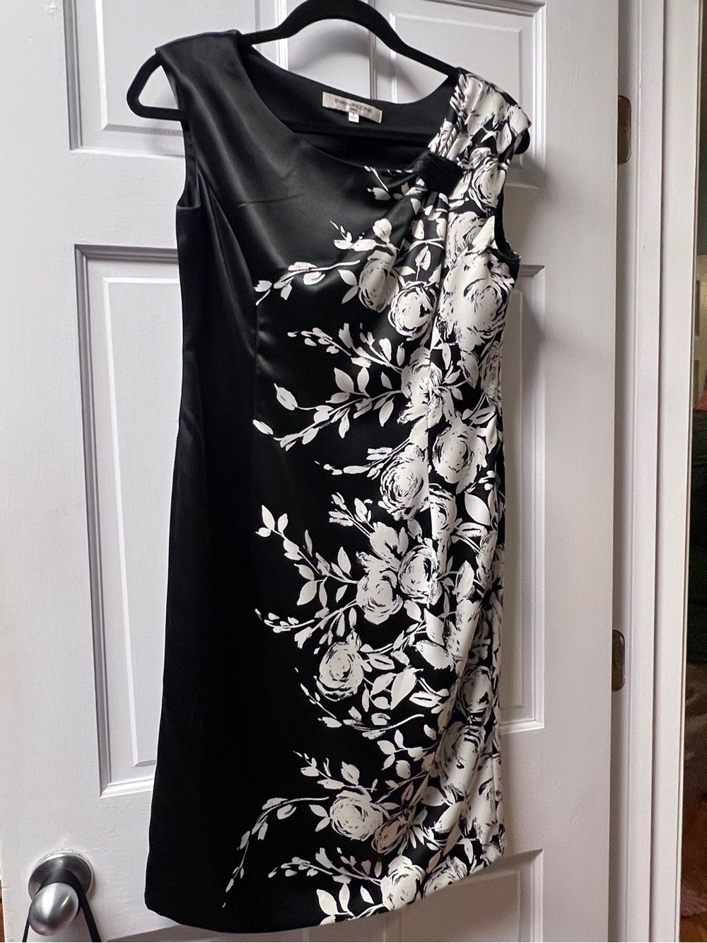Evan Picone Black and White One-Shoulder Floral Sheath Dress